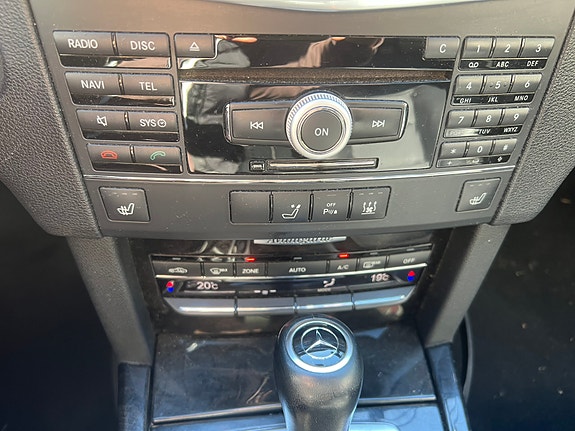 Mercedes-Benz E220 d 17 of 18