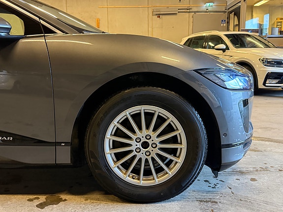 Jaguar I-PACE 5 of 30