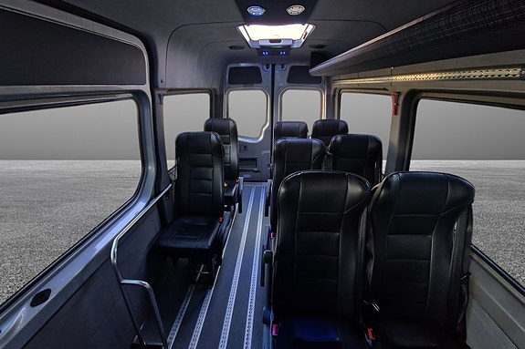 Mercedes-Benz Sprinter 8 of 14