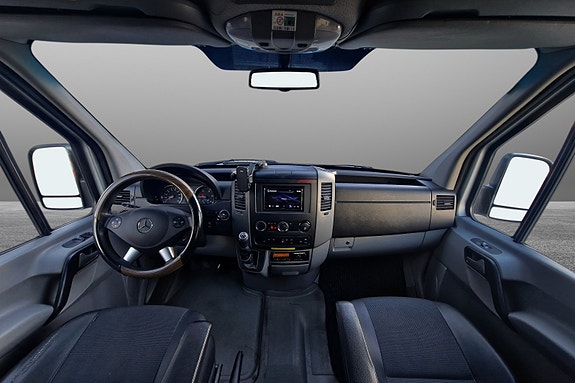 Mercedes-Benz Sprinter 5 of 14