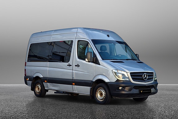 Mercedes-Benz Sprinter 2 of 14
