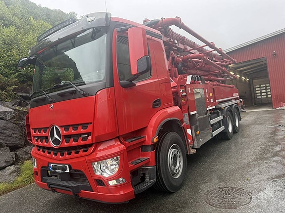 Mercedes-Benz Arocs 6x4 Junjin JXZ37-5 18HP 3 of 30