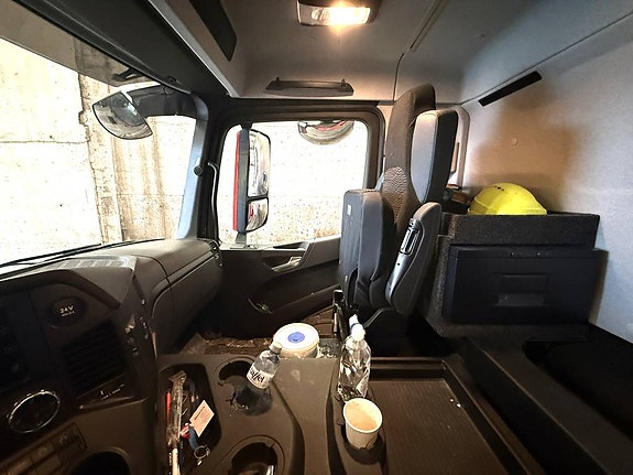 Mercedes-Benz Arocs 6x4 Junjin JXZ37-5 18HP 18 of 30