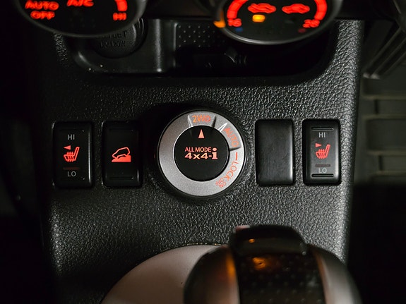 Nissan X-Trail 25 of 30