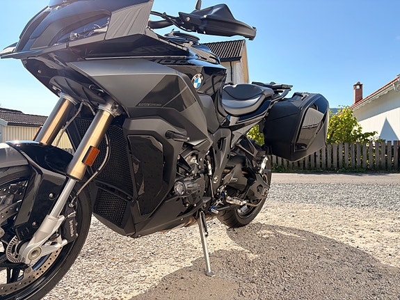 BMW S 1000 XR 7 of 11