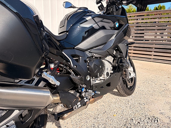 BMW S 1000 XR 6 of 11