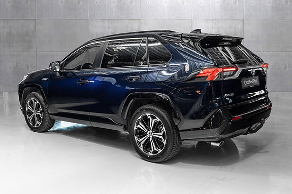 Toyota RAV4 Plug-in Hybrid 3 of 27
