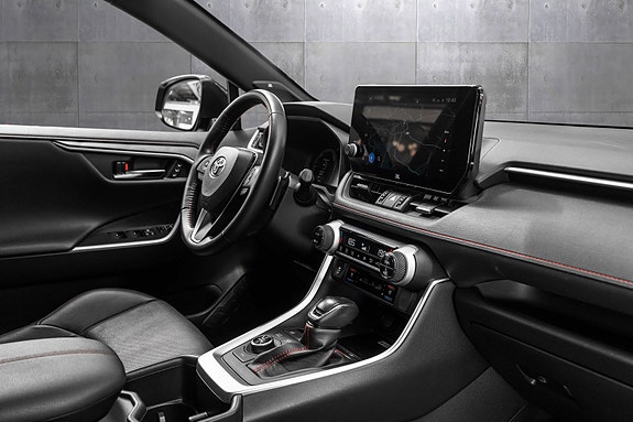 Toyota RAV4 Plug-in Hybrid 27 of 27