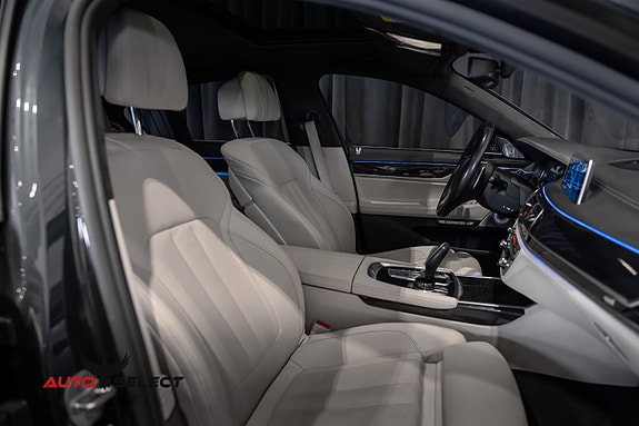 BMW 730d 26 of 30