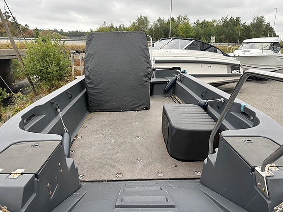 2018 Pioner Multi III m/ 2025 Suzuki 80 og BK PM 1219T Båthenger 5 of 7