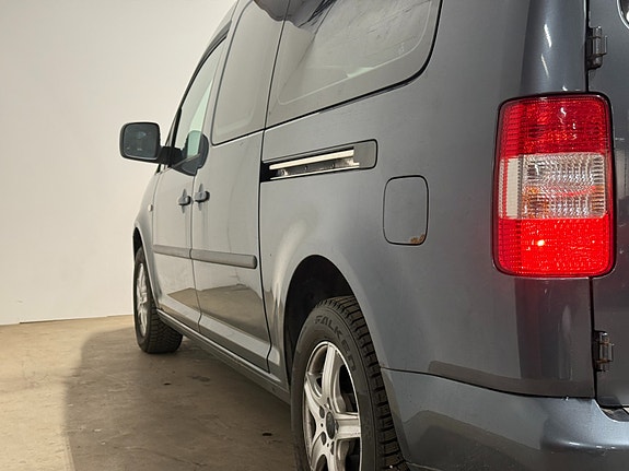 Volkswagen Caddy Maxi 13 of 30
