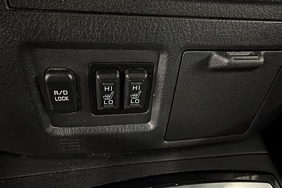 Mitsubishi Pajero 29 of 30