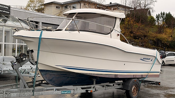 Quicksilver 640 3 of 7