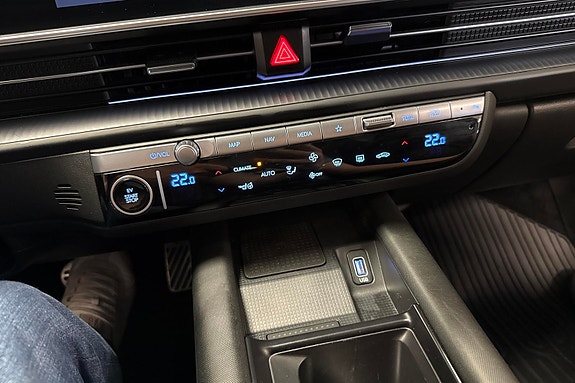 Hyundai Ioniq 6 15 of 26