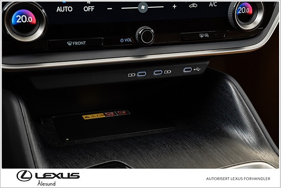 Lexus RZ450e 22 of 30