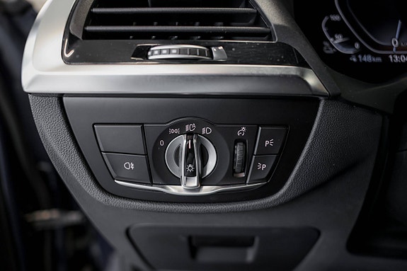 BMW iX3 13 of 30
