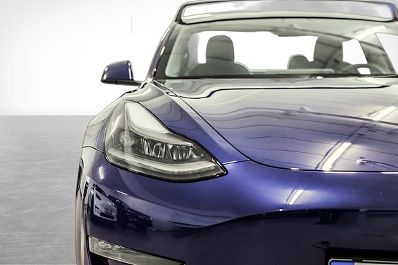 Tesla Model 3 4 of 30