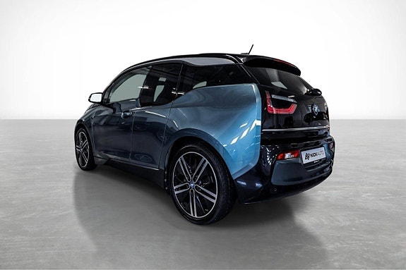 BMW i3 10 of 30