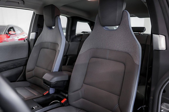 BMW i3 12 of 30