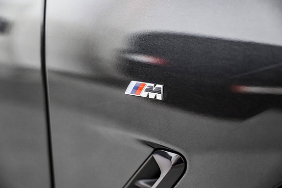 BMW iX3 2 of 30