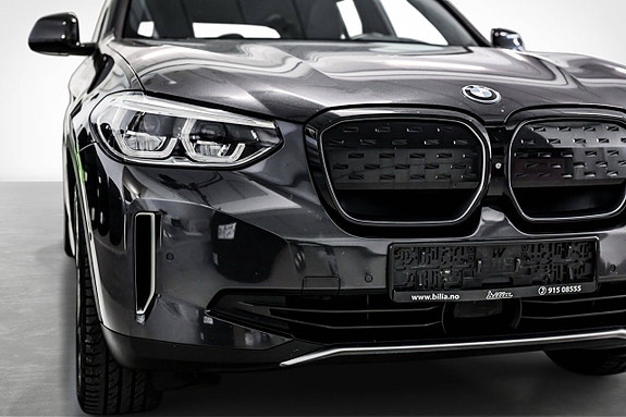 BMW iX3 5 of 24