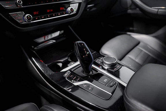 BMW iX3 23 of 24
