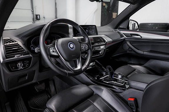 BMW iX3 14 of 24