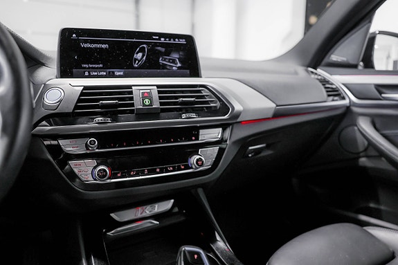 BMW iX3 20 of 24