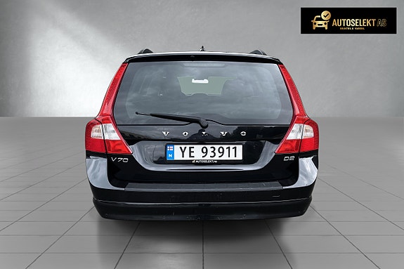 Volvo V70 6 of 17