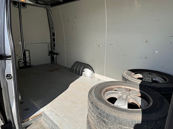 Renault Master 7 of 12