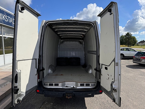 Renault Master 6 of 12