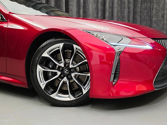 Lexus LC500 20 of 30