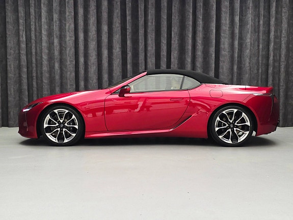Lexus LC500 19 of 30