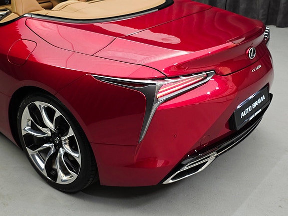 Lexus LC500 28 of 30