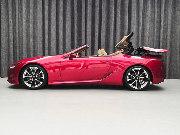 Lexus LC500 15 of 30