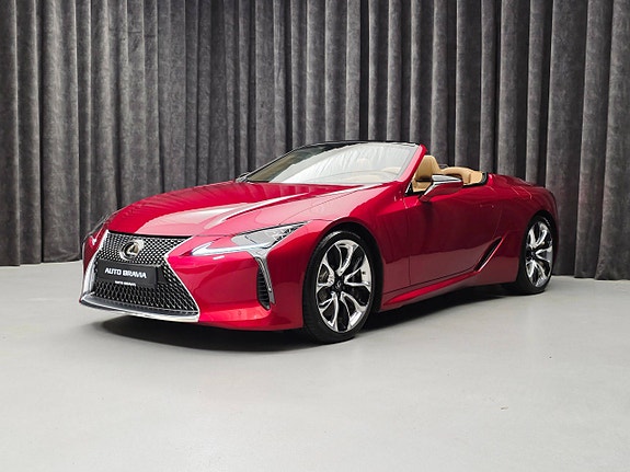 Lexus LC500 3 of 30