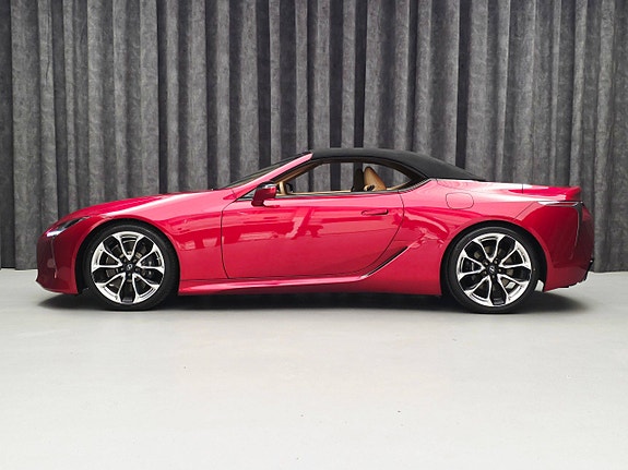 Lexus LC500 18 of 30