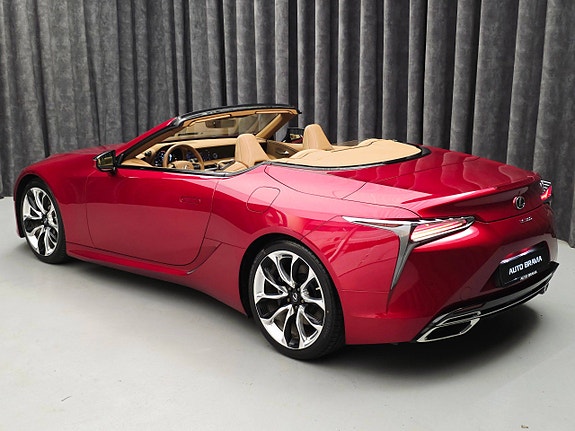 Lexus LC500 11 of 30