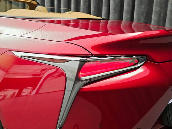 Lexus LC500 29 of 30
