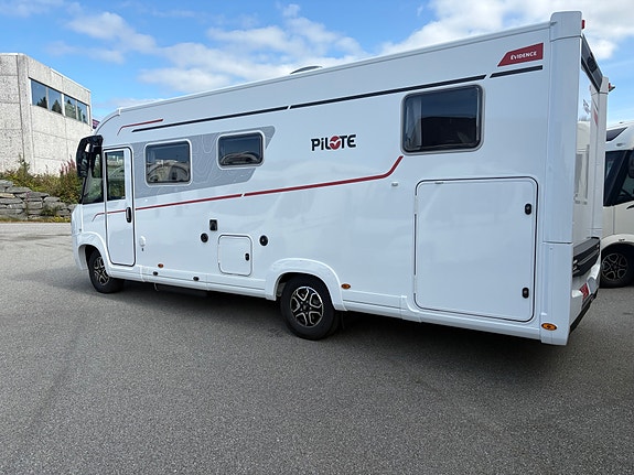 Pilote G-740 FC Evidence 3 of 28