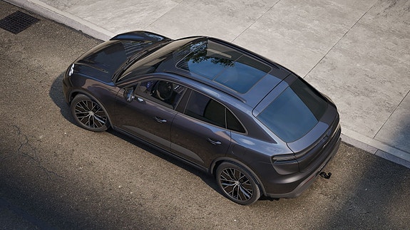 Porsche Macan 4 of 12