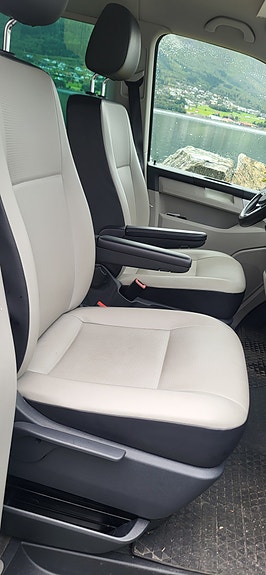 Volkswagen Caravelle 14 of 30