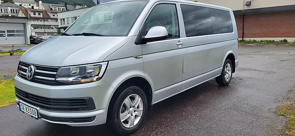 Volkswagen Caravelle 4 of 30