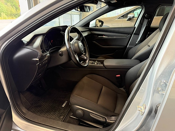 Mazda 3 10 of 28