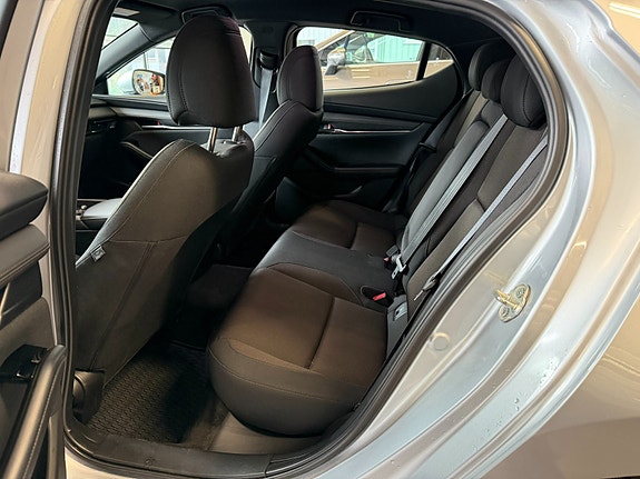 Mazda 3 14 of 28