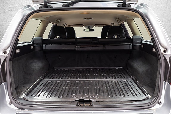 Volvo V70 11 of 30