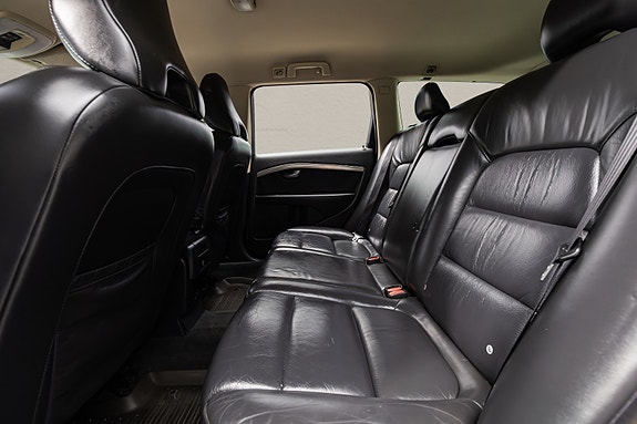 Volvo V70 28 of 30