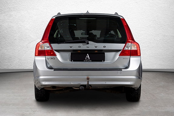 Volvo V70 9 of 30
