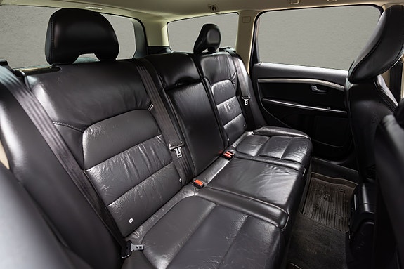 Volvo V70 30 of 30