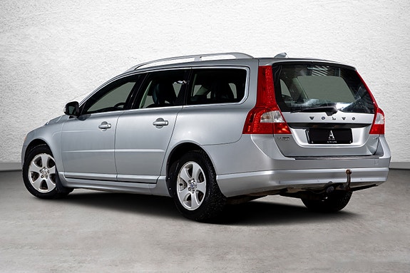 Volvo V70 6 of 30